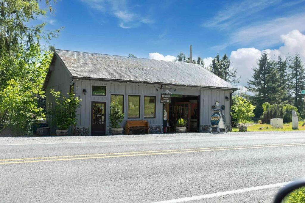 R & R Chalet At Mt. Rainier 애쉬포드 외부 사진